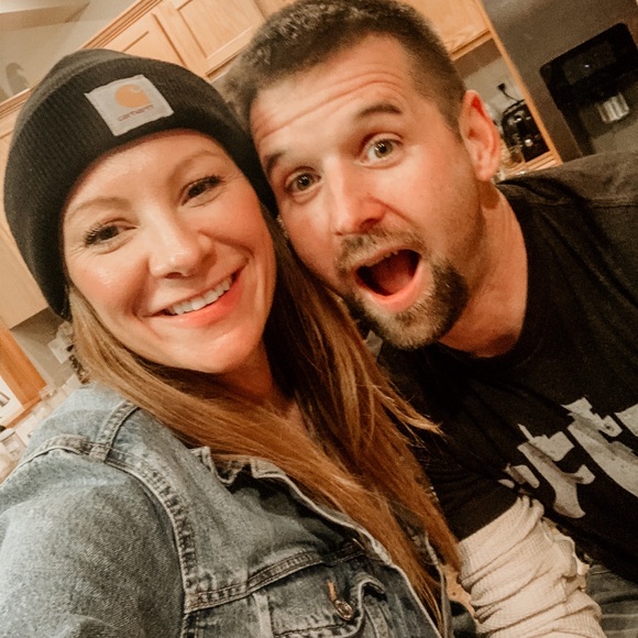 Meet your Posher, Vanessa - Picture 2 of 2